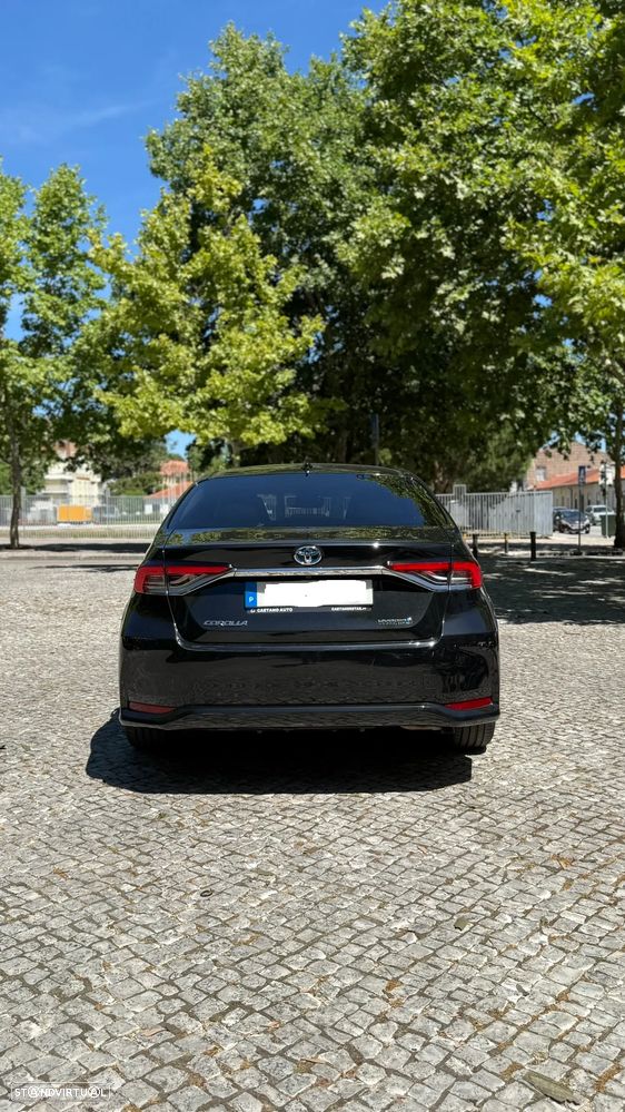 Toyota Corolla SD 1.8 Hybrid Exclusive - 3