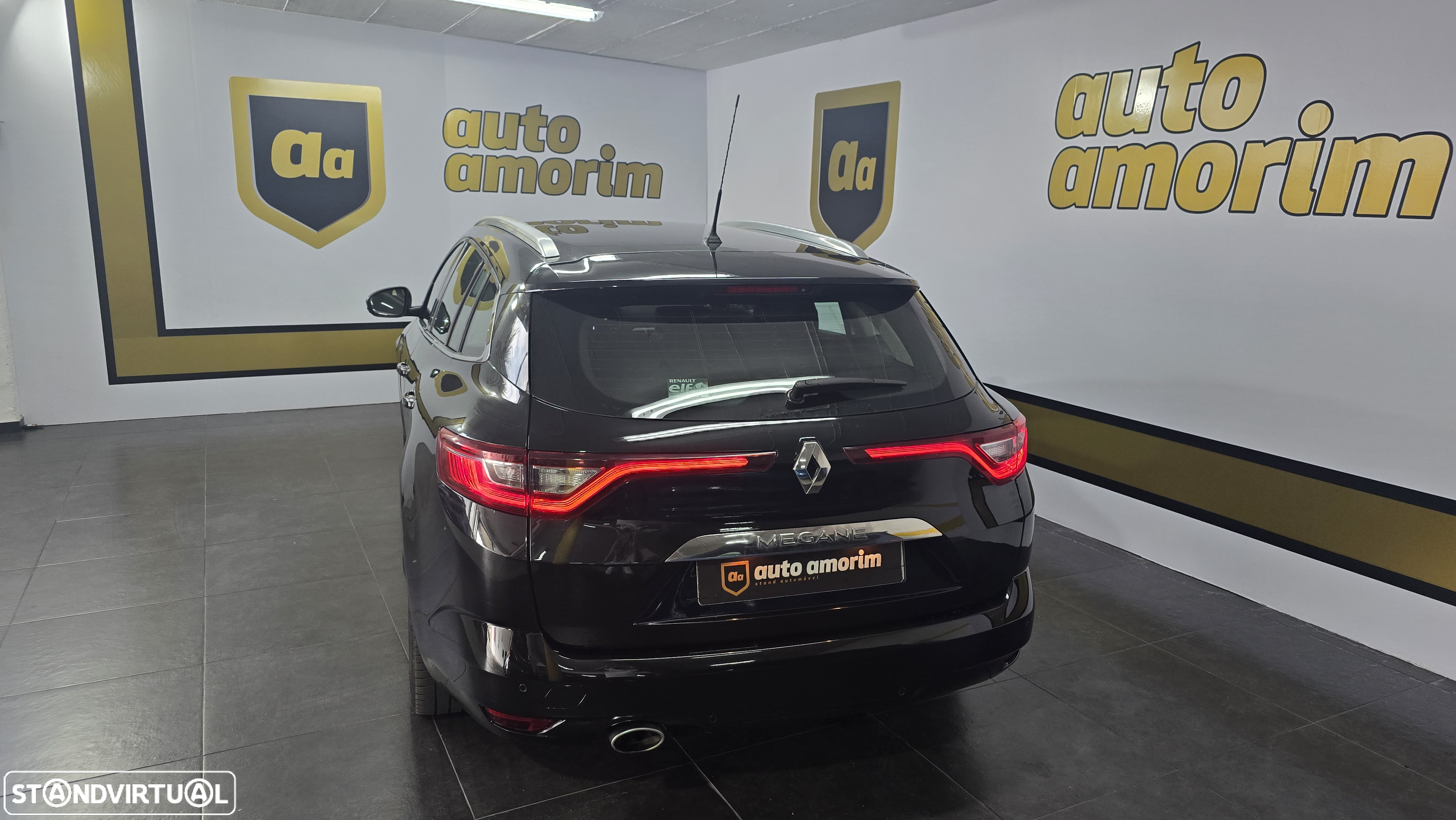 Renault Mégane Sport Tourer 1.5 Blue dCi Limited J17 - 16