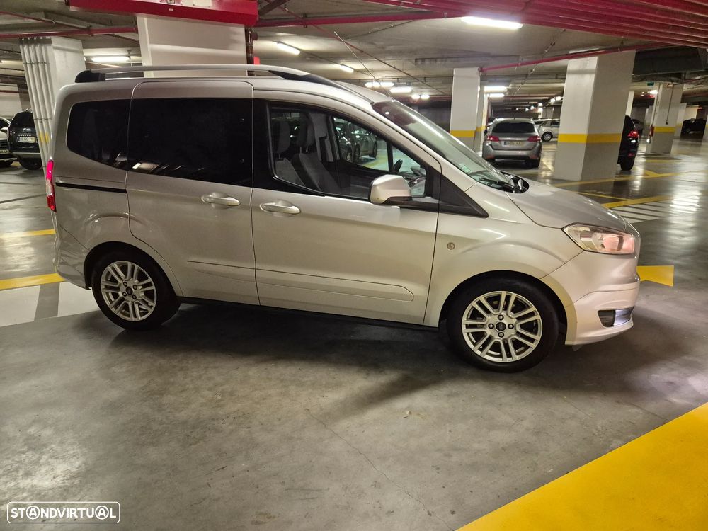 Ford Tourneo Courier 1.0 EcoBoost Titanium - 8