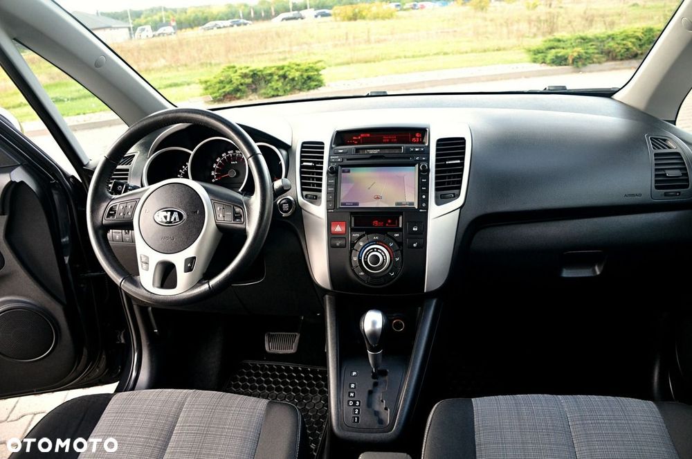 Kia Venga - 17