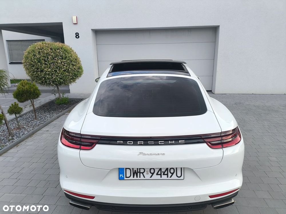 Porsche Panamera Standard - 10