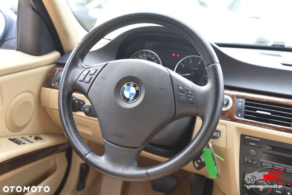 BMW Seria 3 - 23