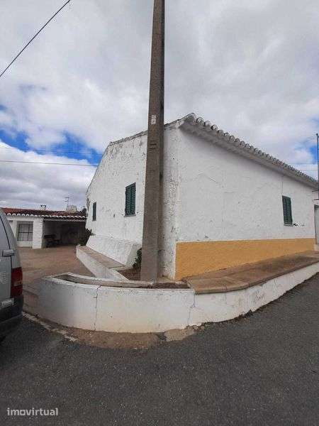 Vende-se moradia rústica em zona calma no Alentejo - Grande imagem: 2/5