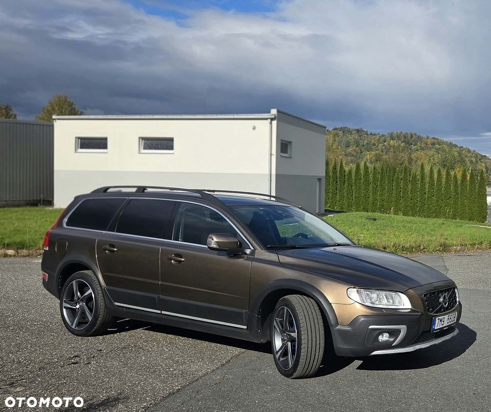 Volvo XC 70 - 1
