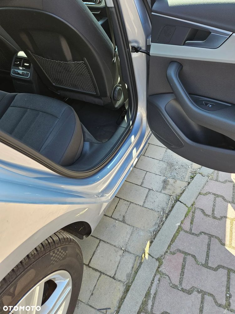 Audi A4 Limousine - 35