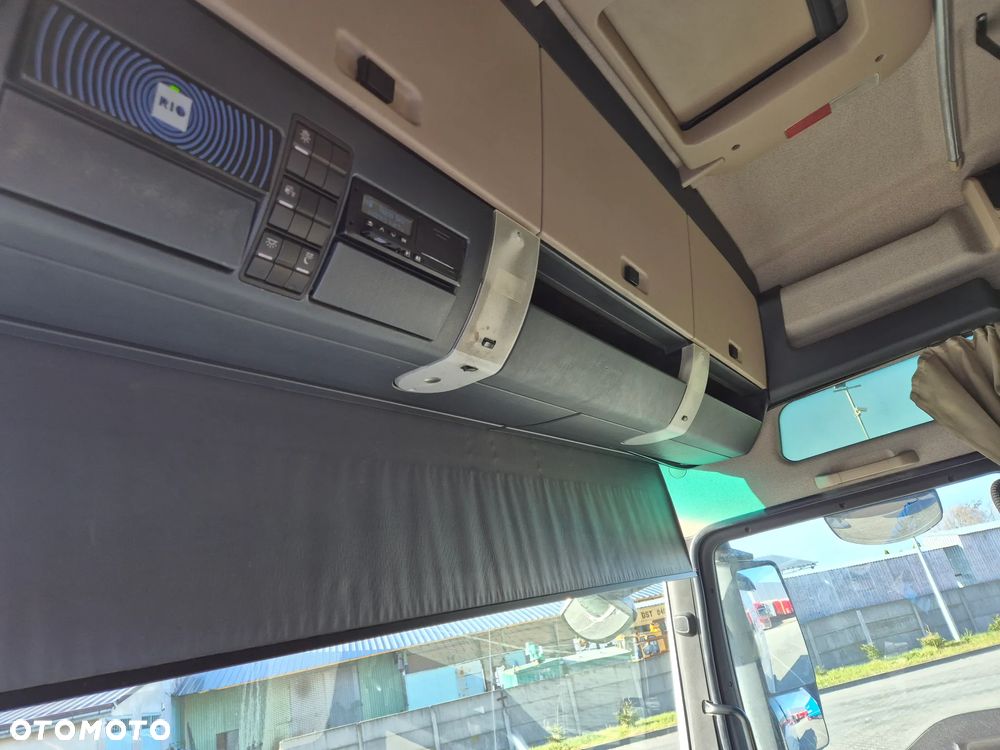 MAN 500 KM, MEGA - 12