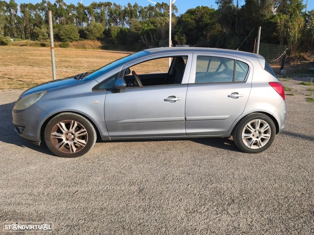 Opel Corsa 1.2 Enjoy - 2