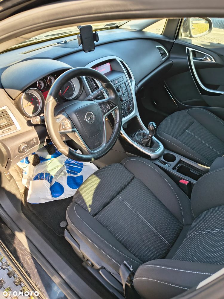 Opel Astra 1.4 T Cosmo - 13