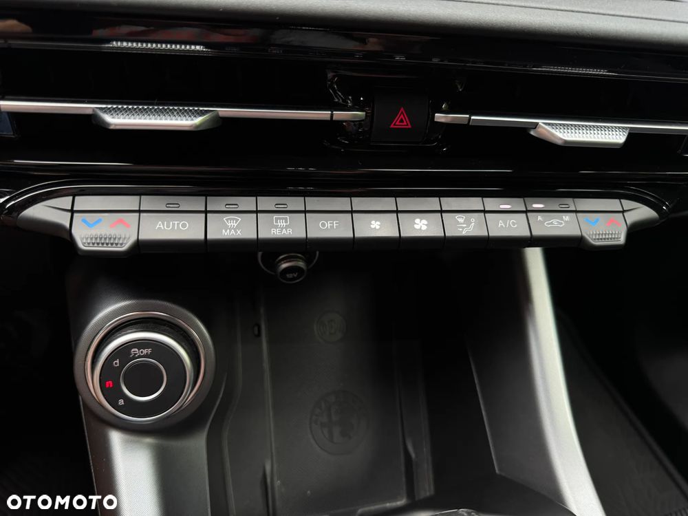 Alfa Romeo Tonale 1.5 T4 GSE mHEV Sprint DCT - 20