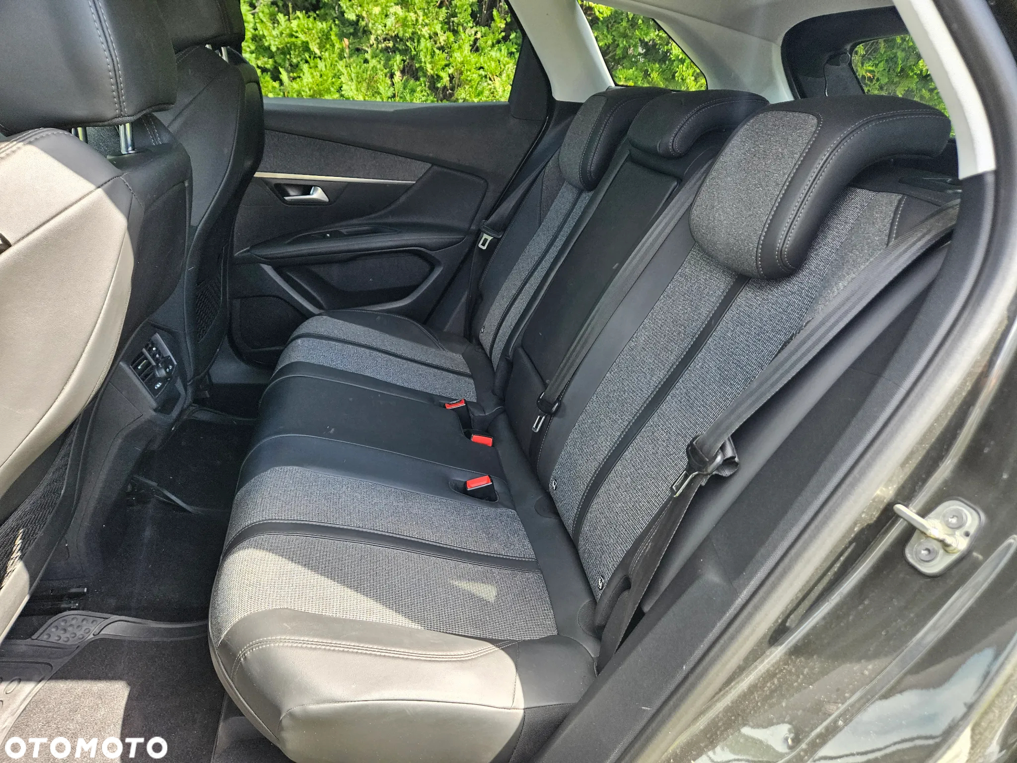 Peugeot 3008 1.2 PureTech Allure S&S - 15