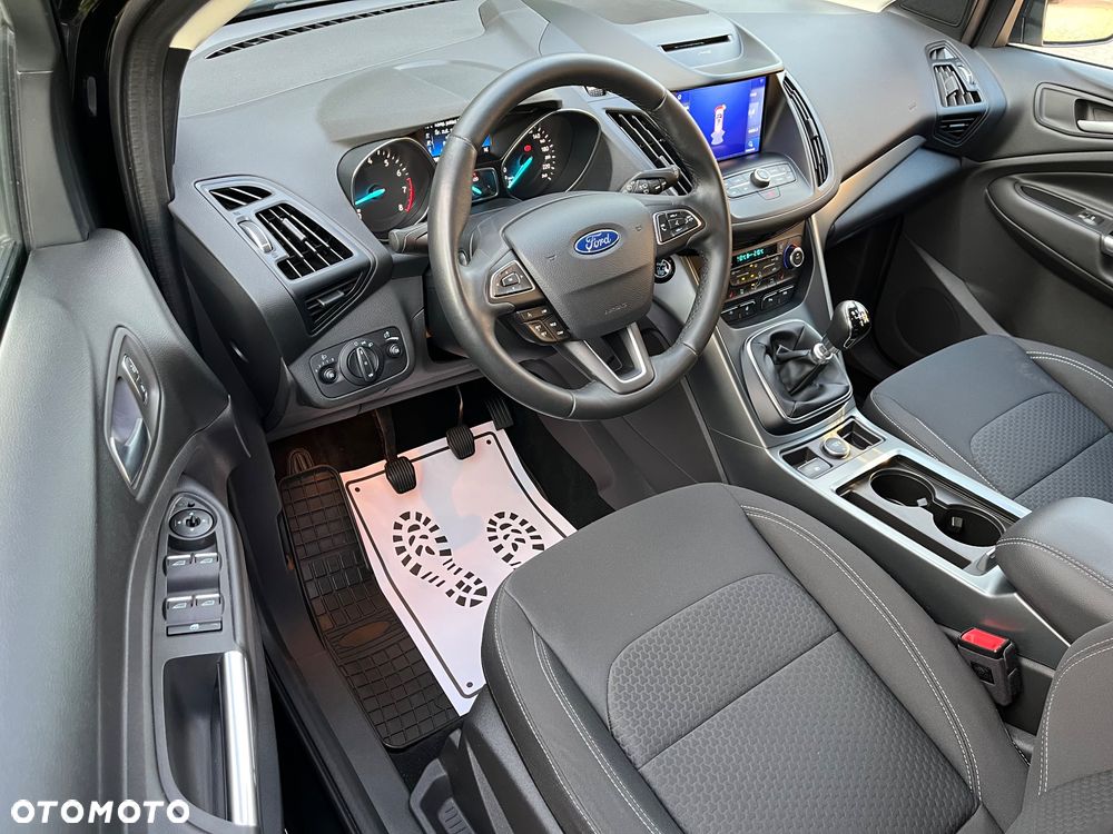 Ford Kuga - 13