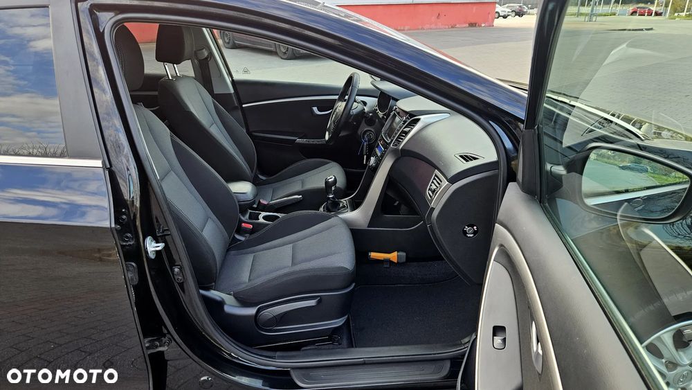 Hyundai i30 1.6 Fifa World Cup Edition - 37