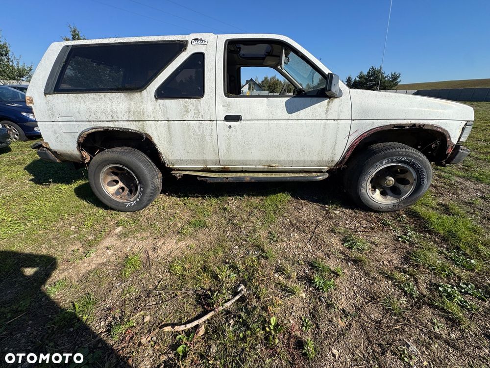 Nissan Terrano 1988 photo 5