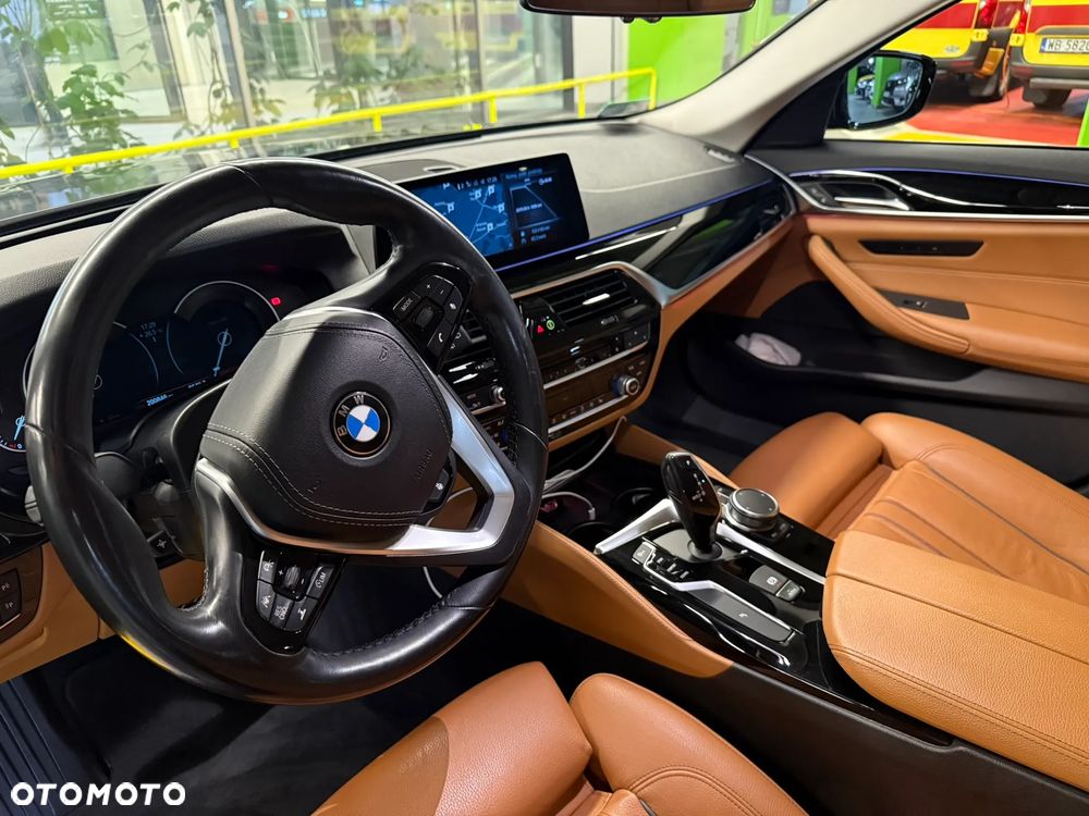 BMW Seria 5 530i xDrive Luxury Line - 3