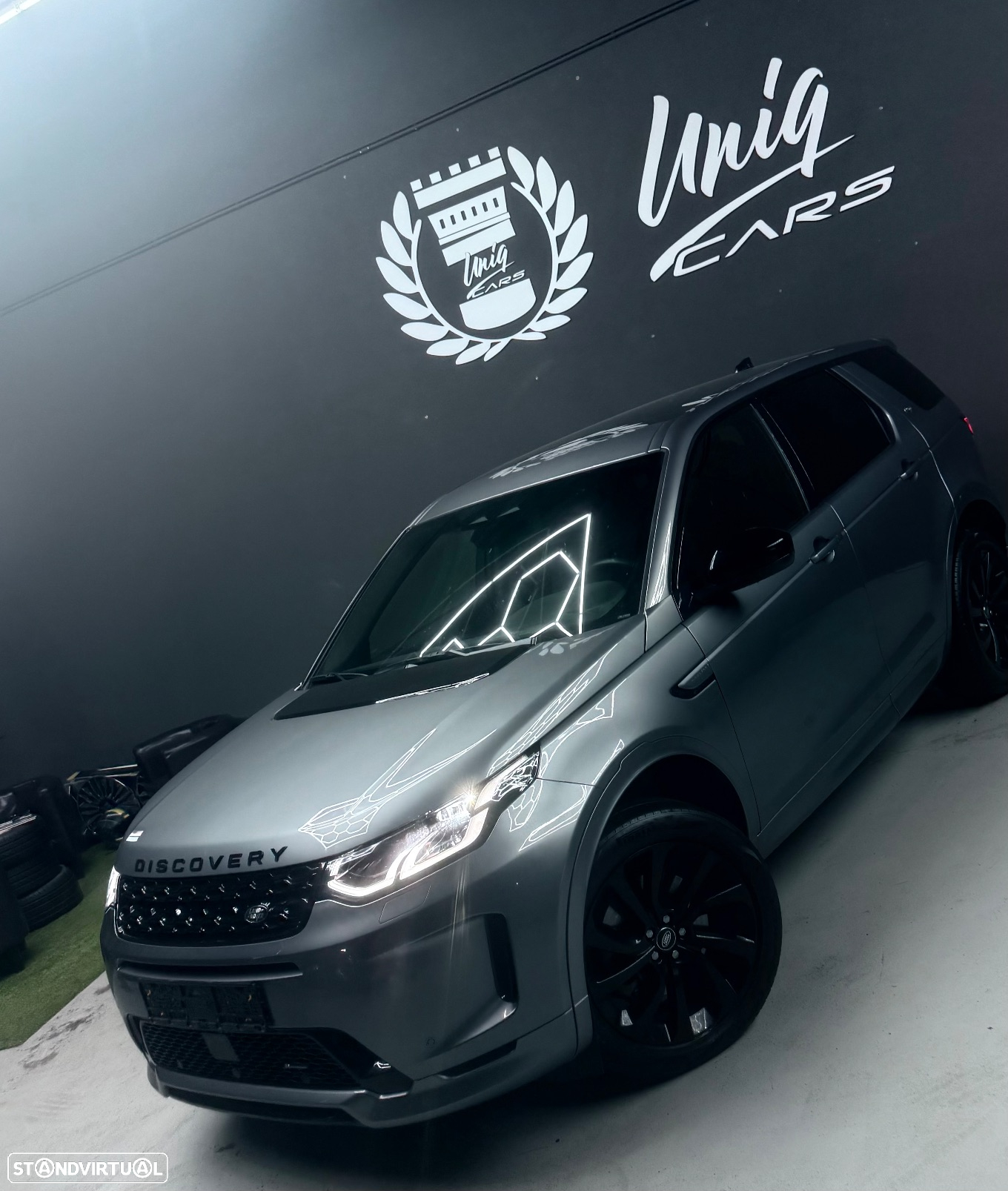 Land Rover Discovery Sport 2.0 D AWD R-Dynamic HSE - 22