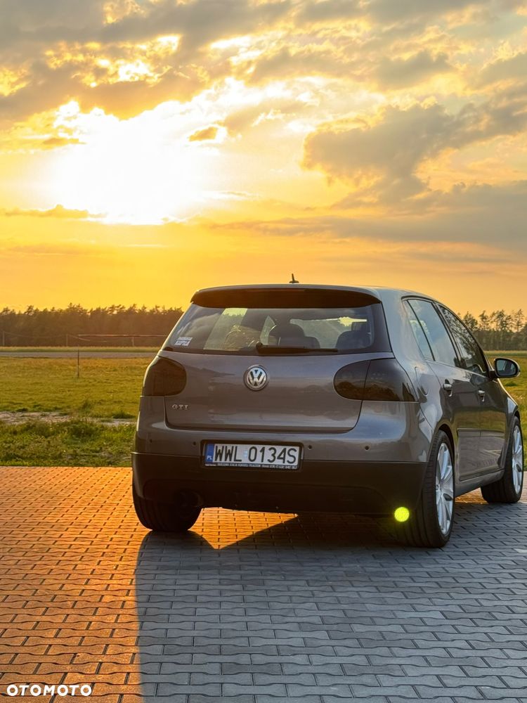 Volkswagen Golf 2.0 TSI GTI - 5