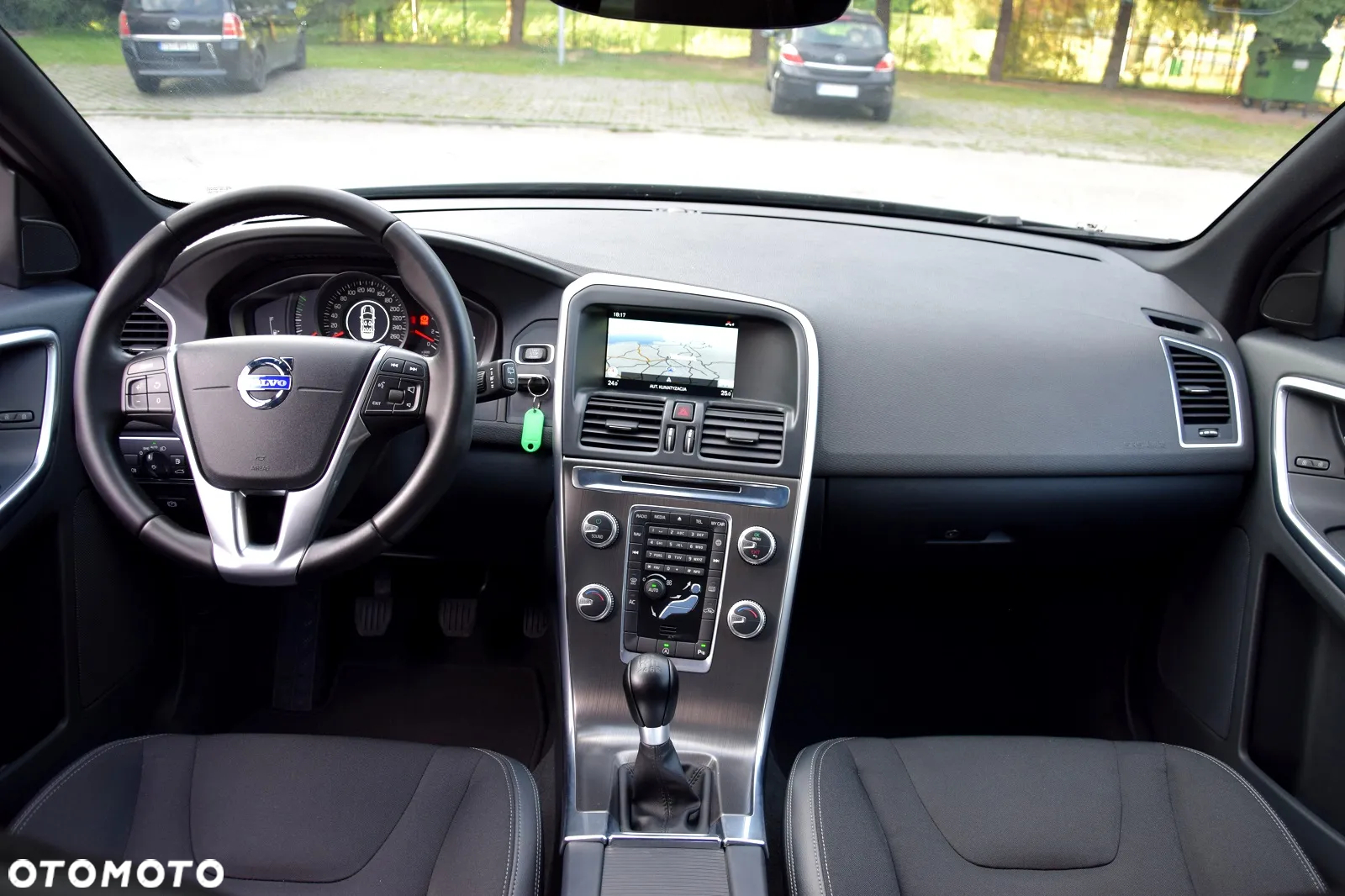 Volvo XC 60 D4 Momentum - 18