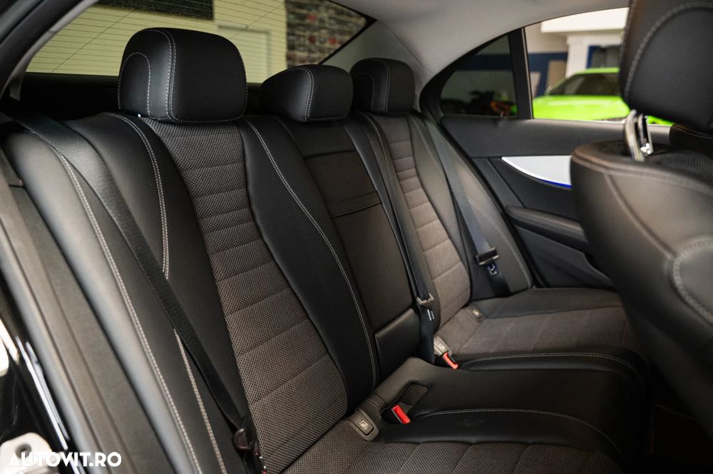 Mercedes-Benz E 300 9G-TRONIC AMG Line - 31