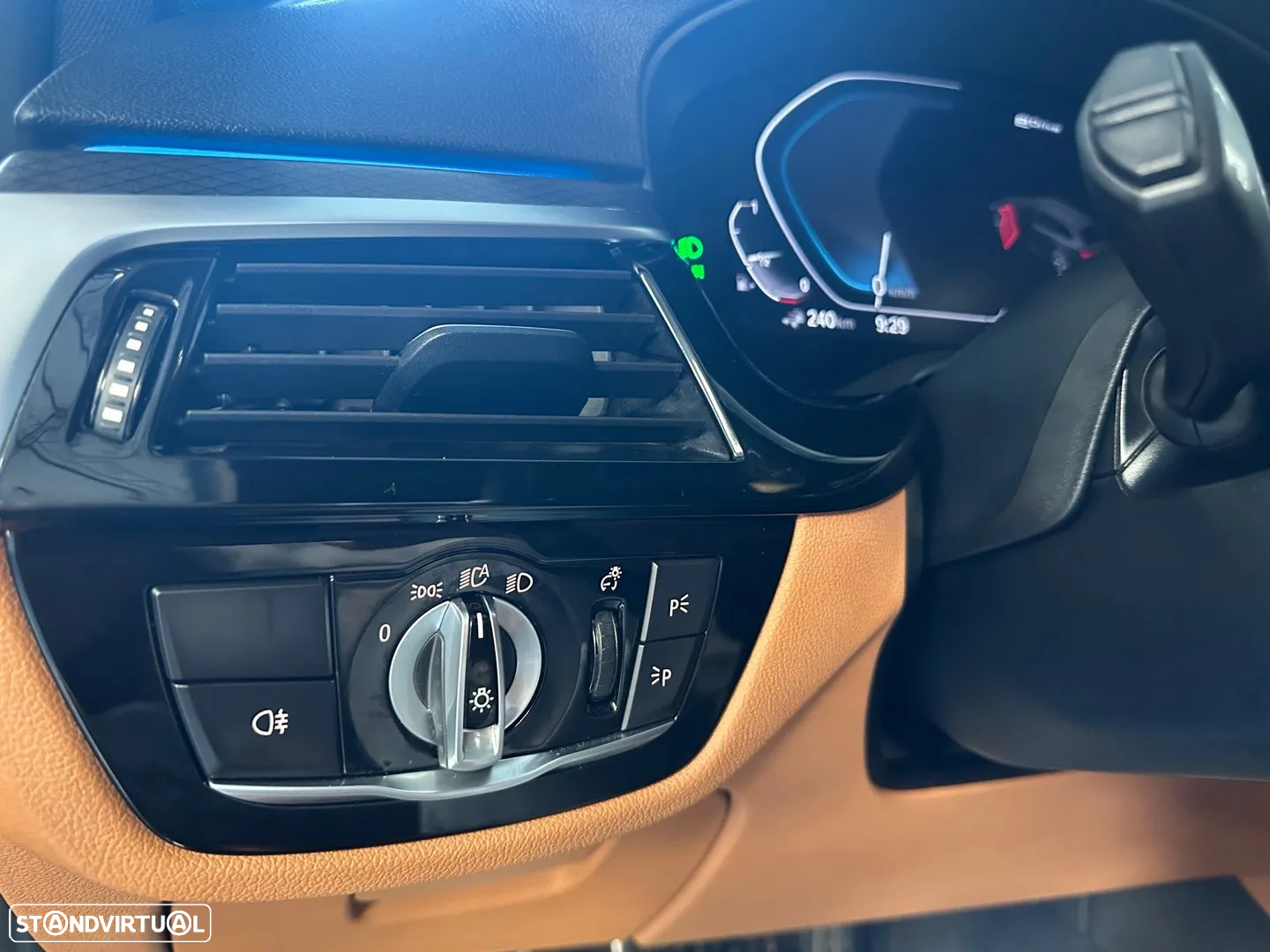 BMW 530 e Pack Desportivo M - 18