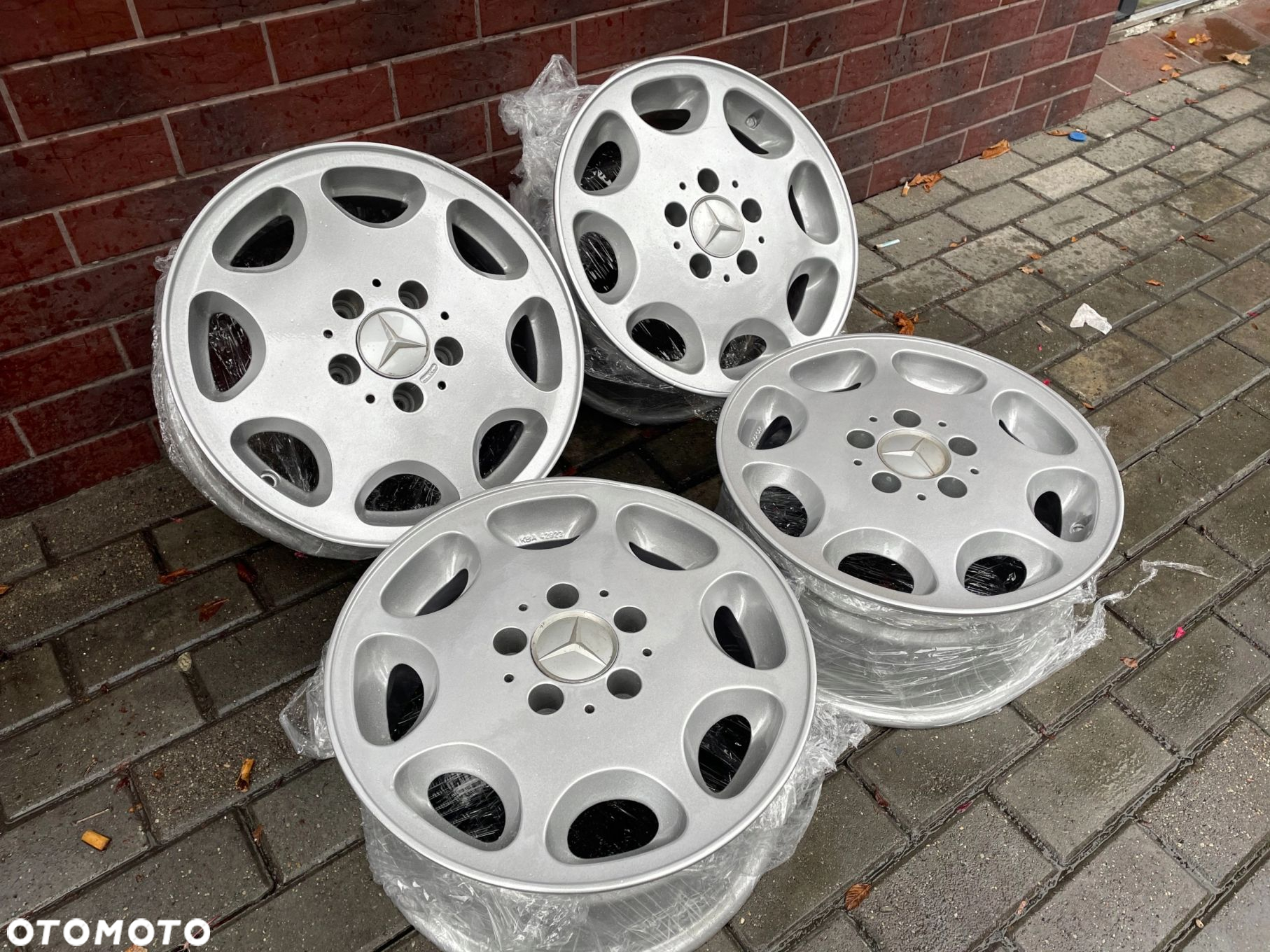 Alu Felgi MERCEDES 8 LOCH 15" 7J ET40 W124 W201 - 3