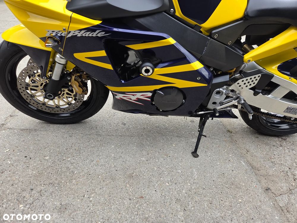 Honda CBR - 11