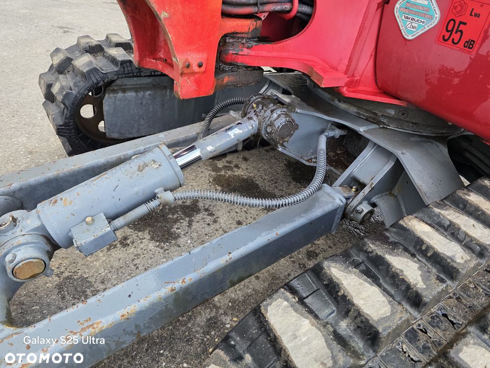 Takeuchi TB 235 - 11