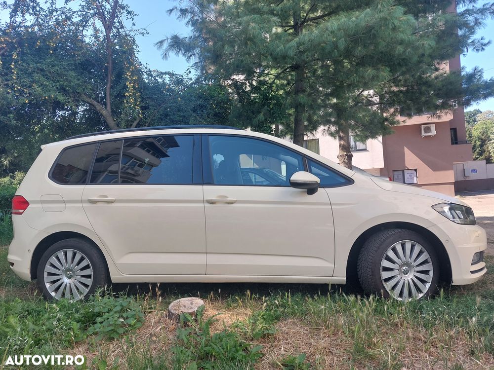 Volkswagen Touran - 5