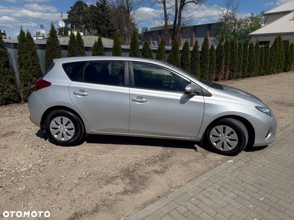Toyota Auris 1.33 VVT-i Active - 3