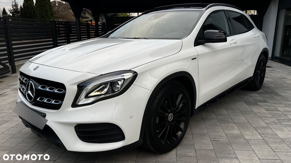 Mercedes-Benz GLA 200 7G-DCT AMG Line - 26