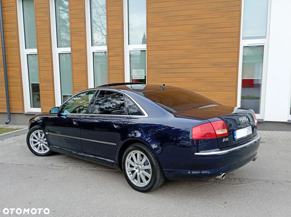 Audi A8 4.2 Quattro - 4