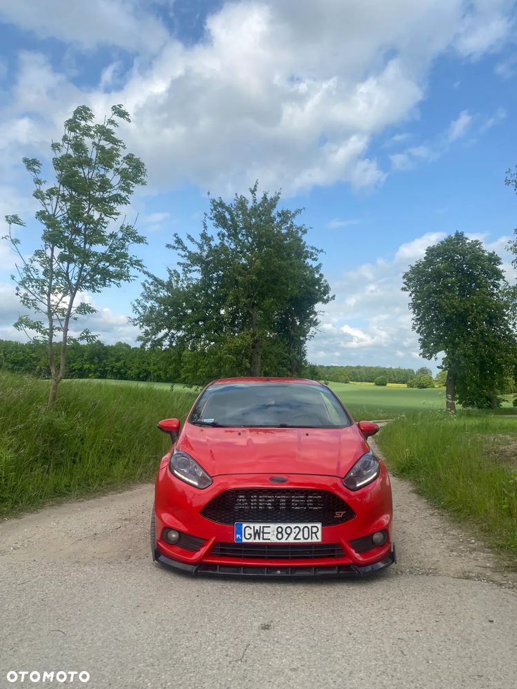 Ford Fiesta 1.6 EcoBoost ST - 2