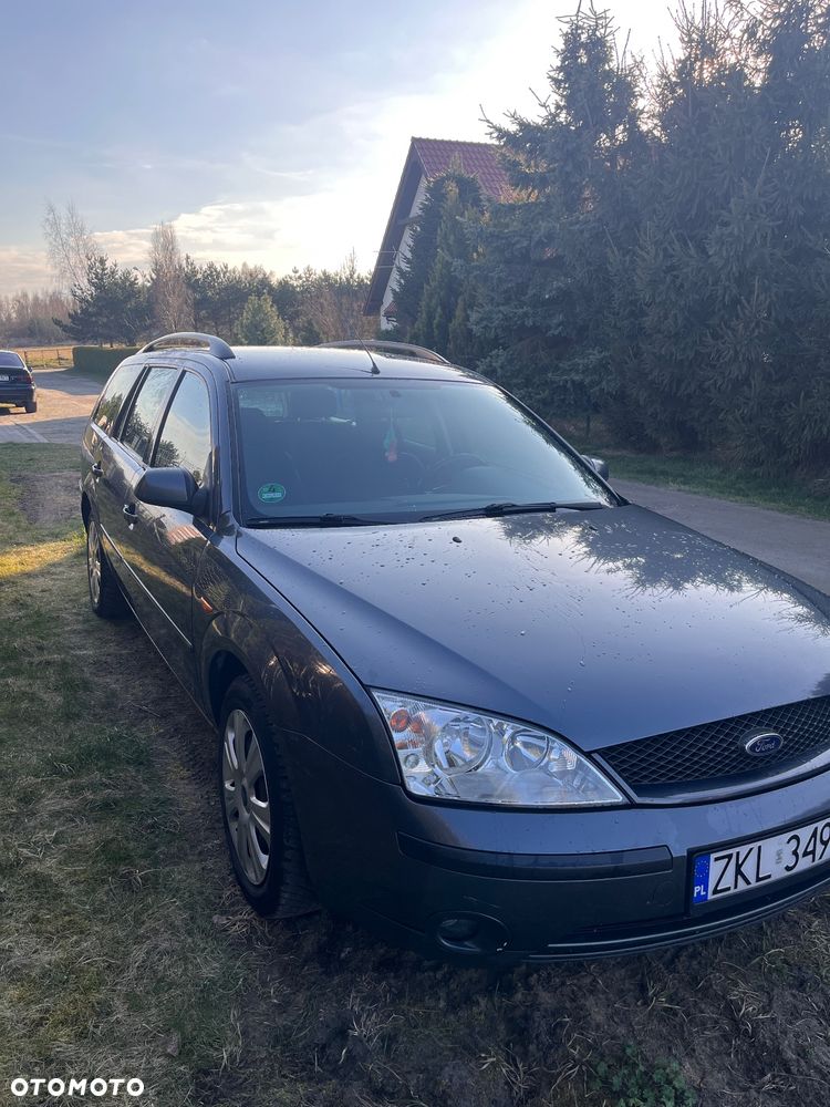 Ford Mondeo 2.0 Ghia - 9