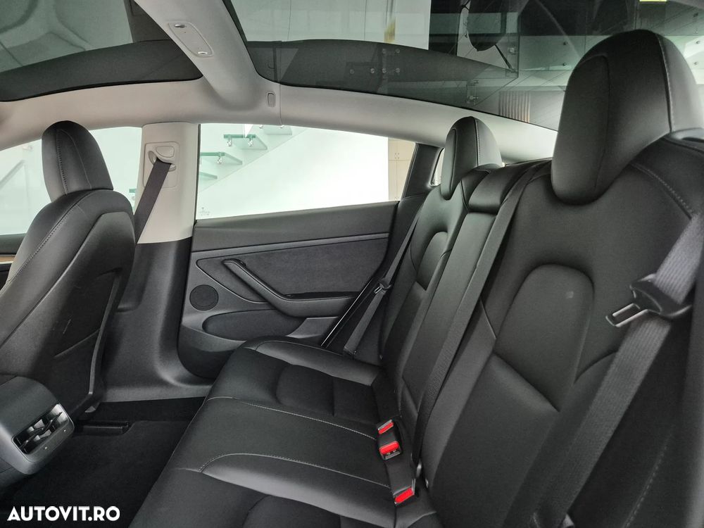 Tesla Model 3 Performance - 16