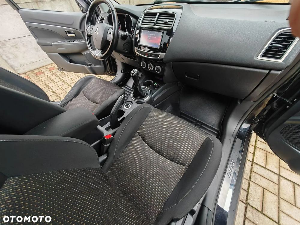 Mitsubishi ASX 1.6 2WD Instyle - 17