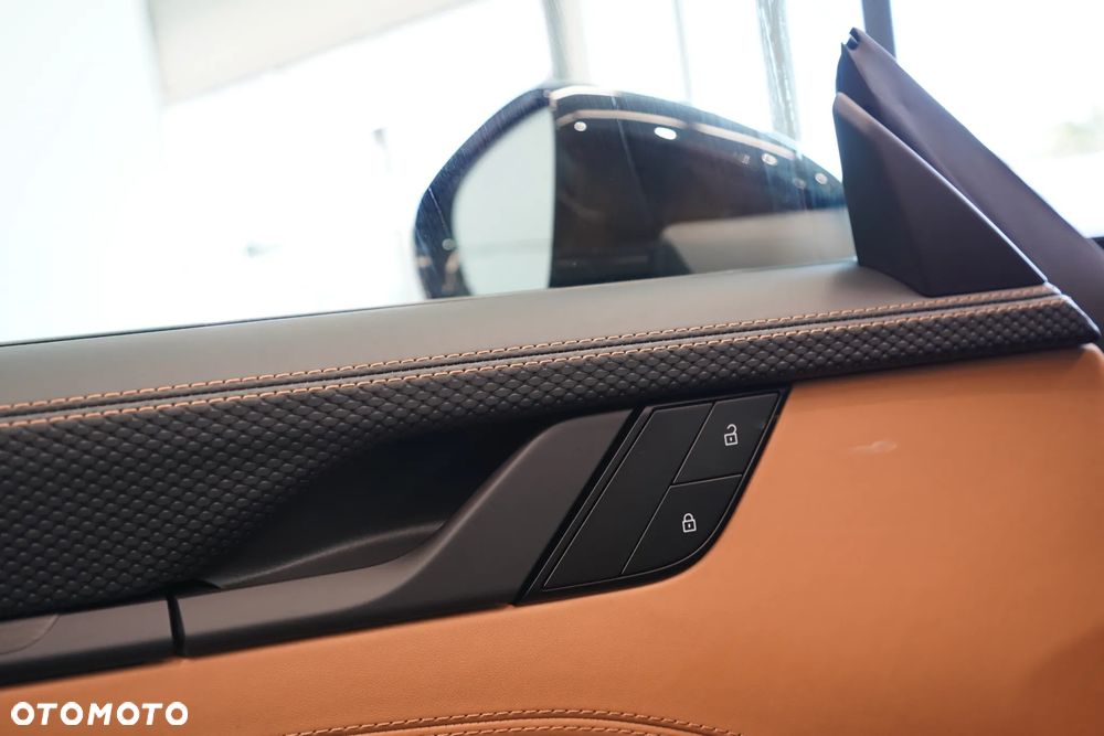 Porsche 911 GT3 Touring PDK - 19