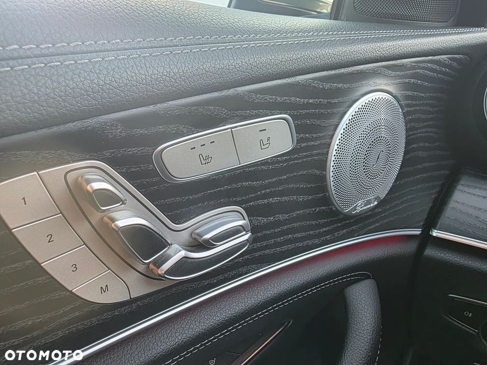 Mercedes-Benz Klasa E 220 d 4-Matic AMG - 26