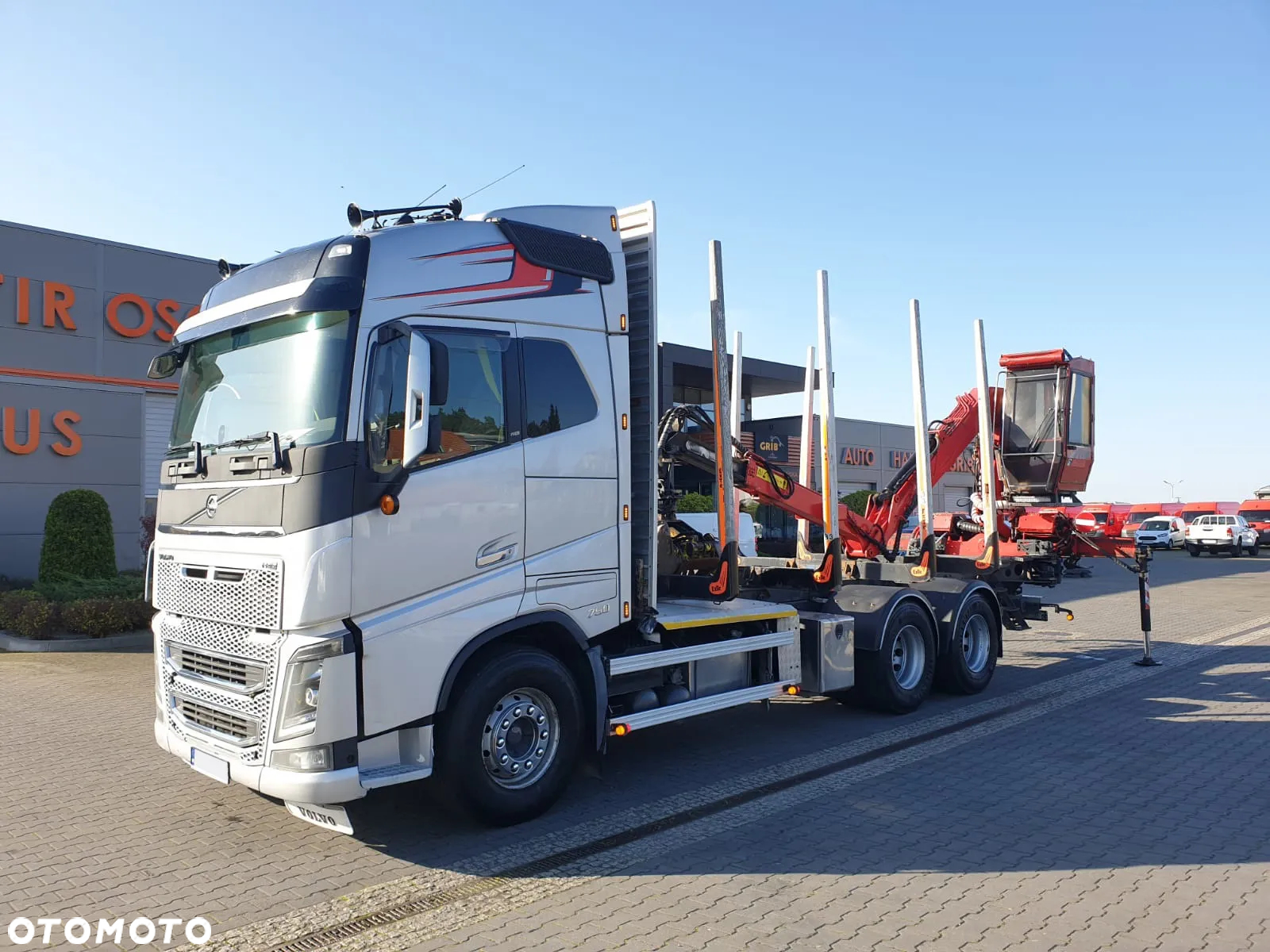Volvo FH 16 750 6x4 GLOBETROTTER DO DRZEWA - 2