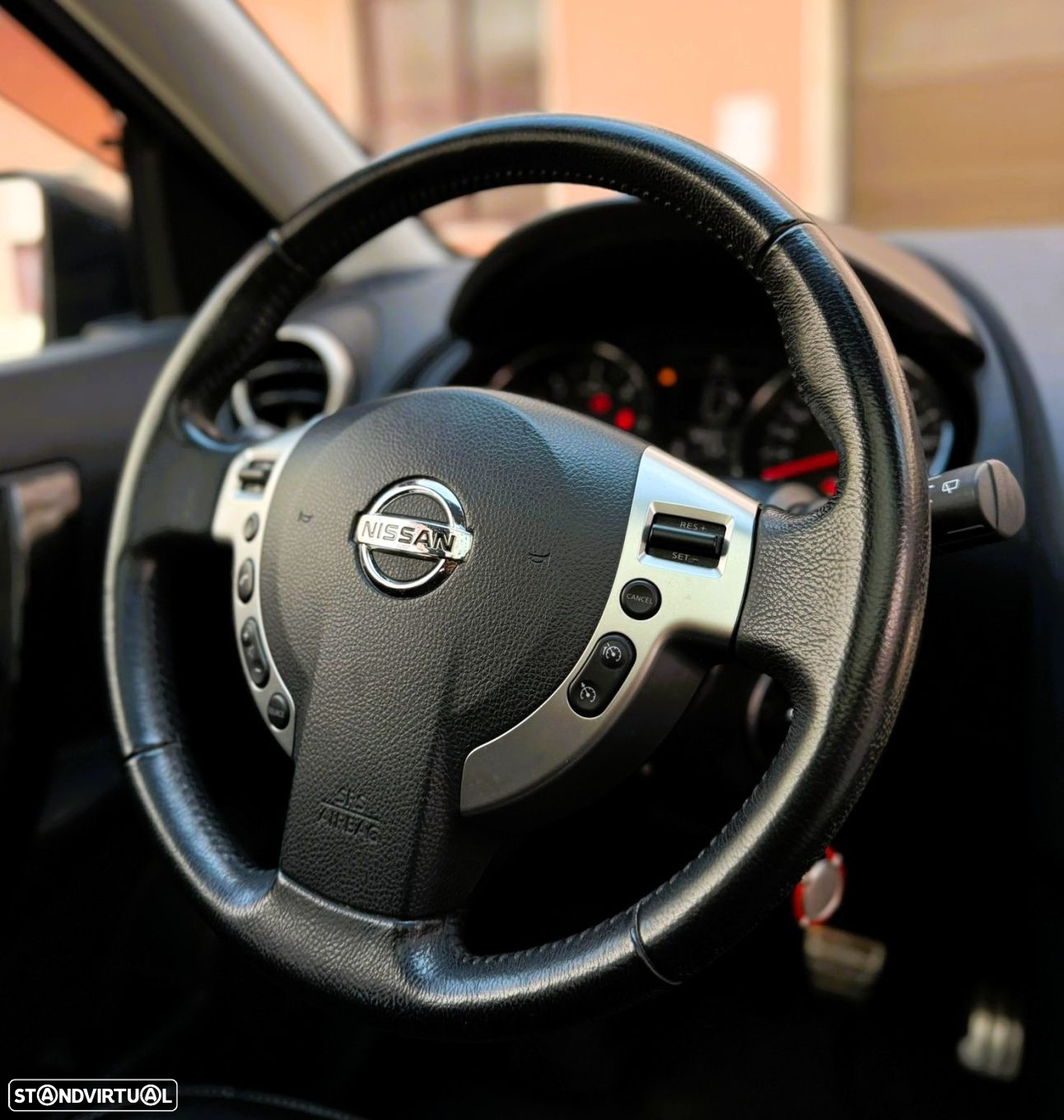 Nissan Qashqai 1.6 dCi N-Connecta 18 - 16