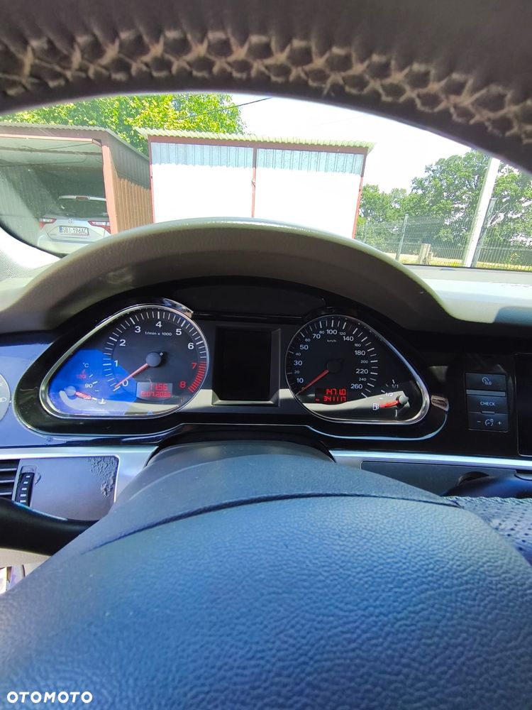 Audi A6 Avant 2.4 - 11