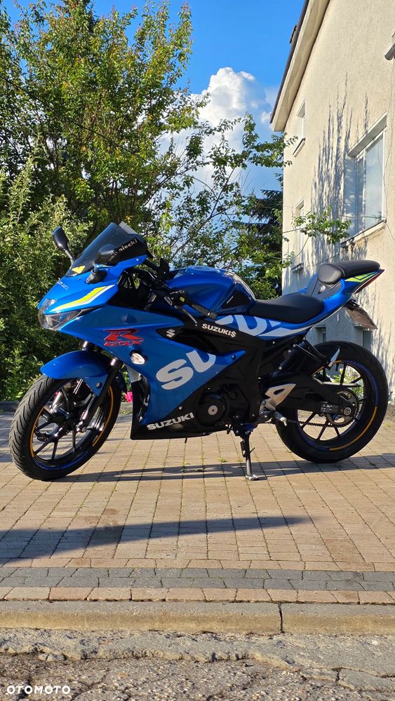 Suzuki GSX-R - 2