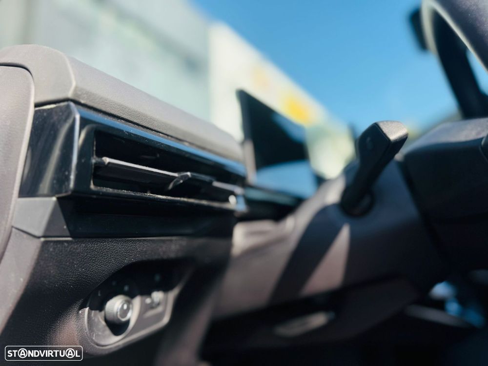 MG MG4 51 kWh Standard - 24