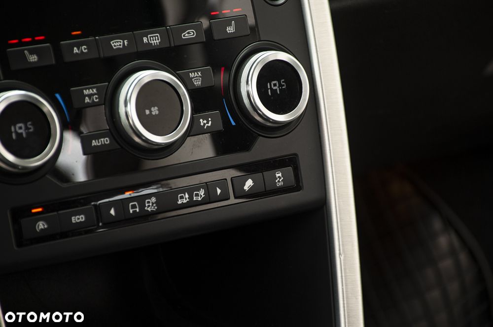 Land Rover Discovery Sport - 19