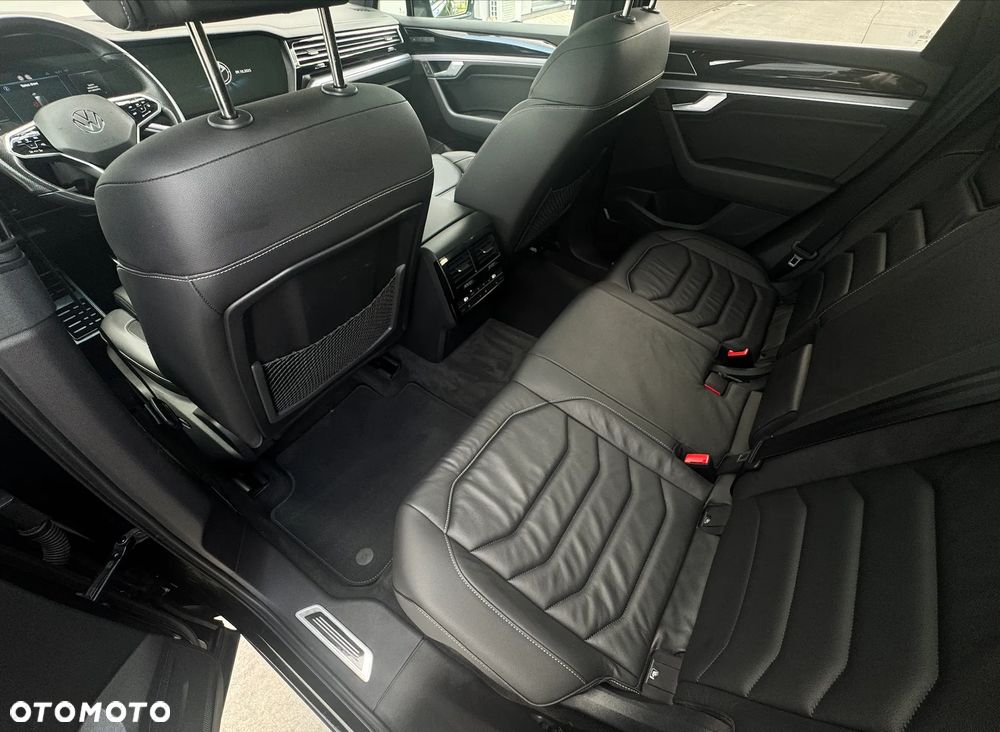 Volkswagen Touareg 3.0 V6 TDI 4Motion R-Line - 8