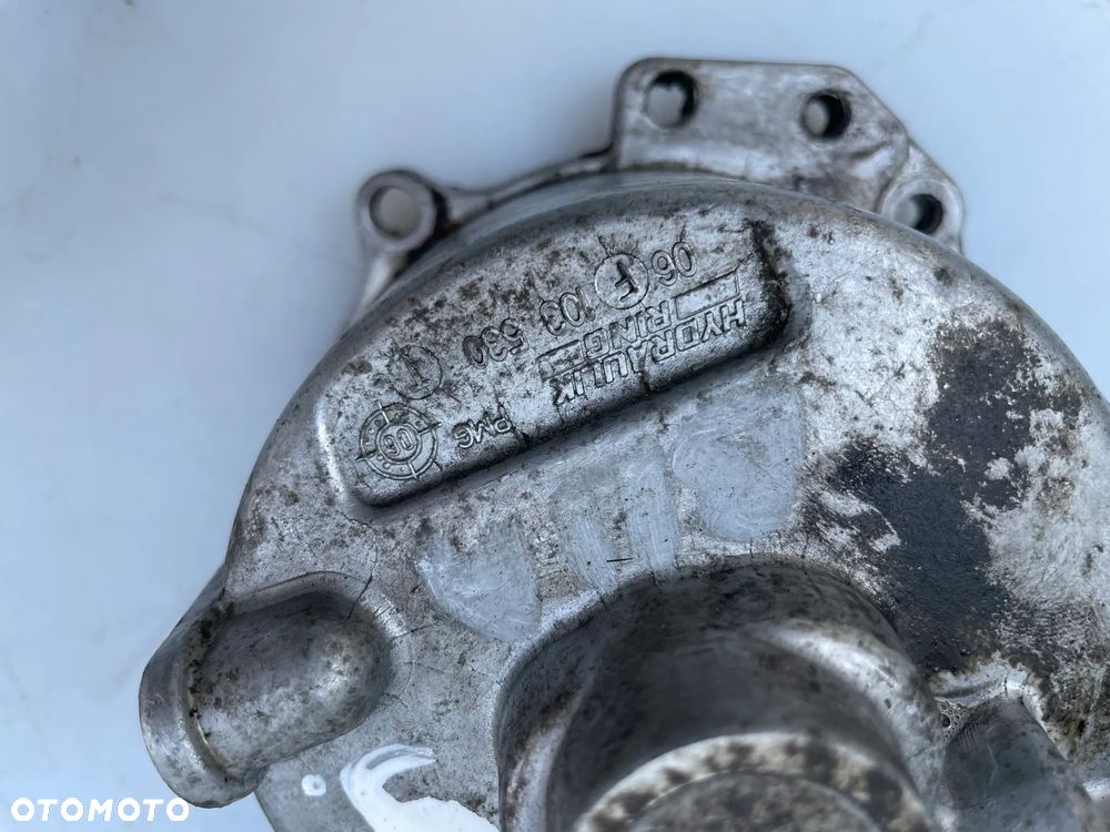 OSŁONA ROZRZĄDU WARIATORA SEAT LEON II AUDI A3 8P GOLF V 2.0 TFSI 06F103530T - 2
