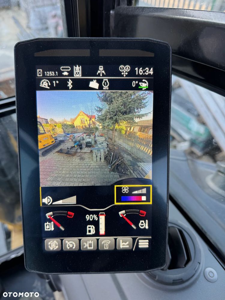 Caterpillar cat302,7 - 4