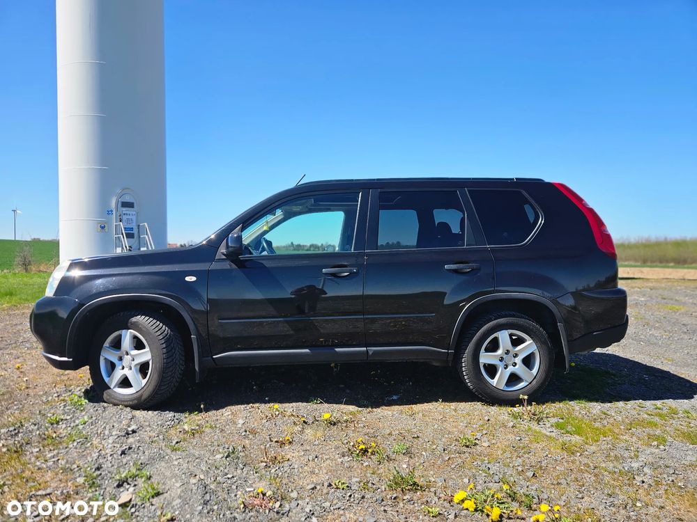 Nissan X-Trail 2.0 dCi 4x4 DPF SE - 6