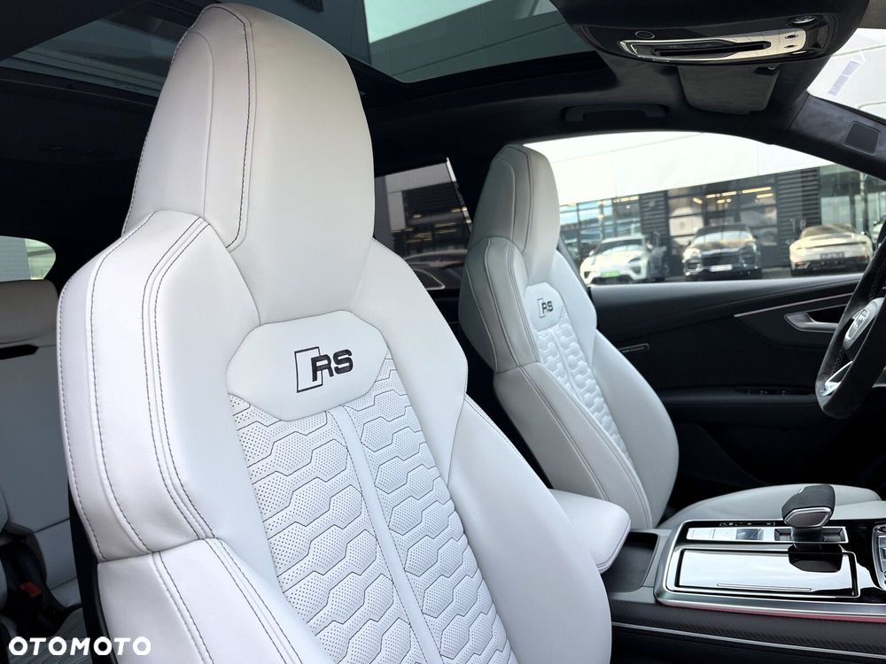 Audi RS Q8 - 26