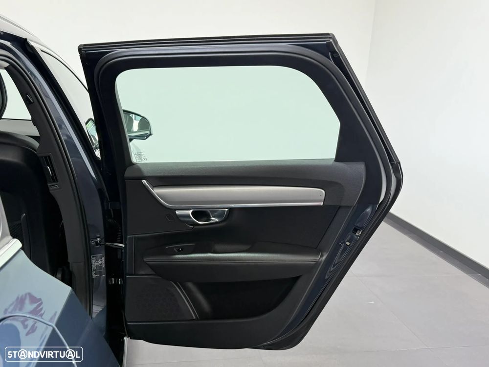 Volvo V90 2.0 D4 Momentum Plus Geartronic - 48