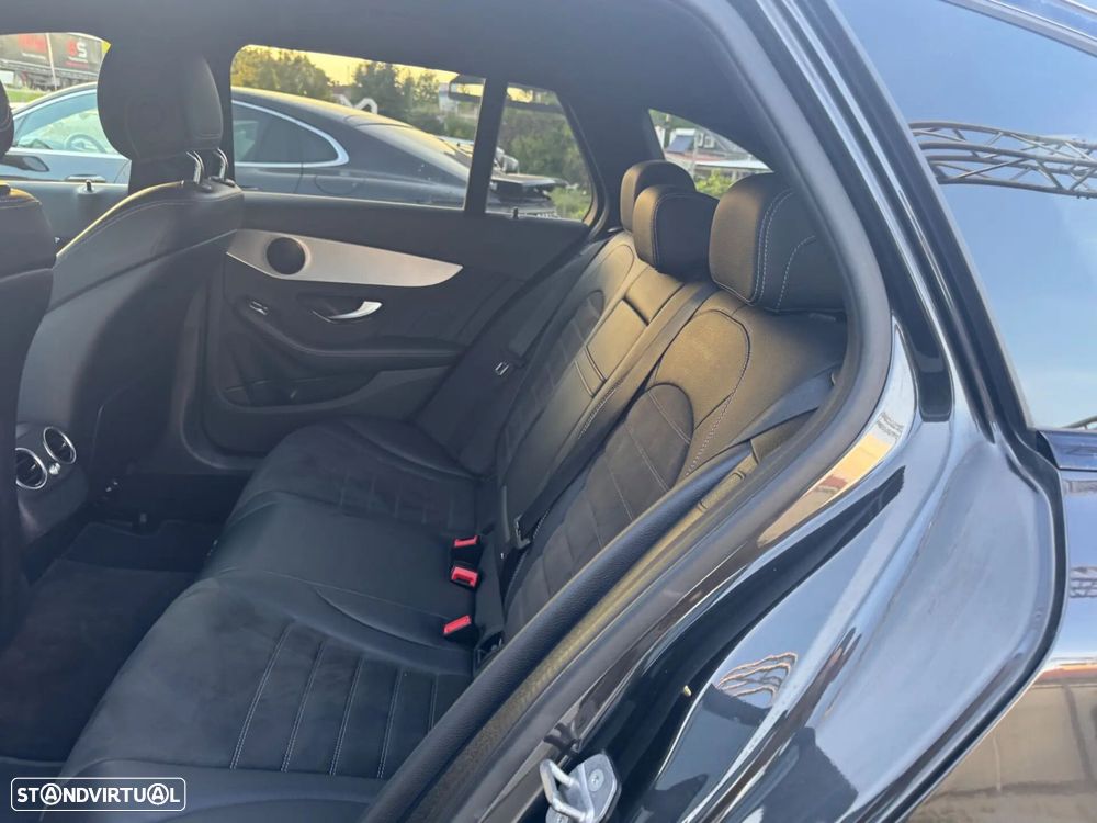 Mercedes-Benz C 300 de AMG Line - 28