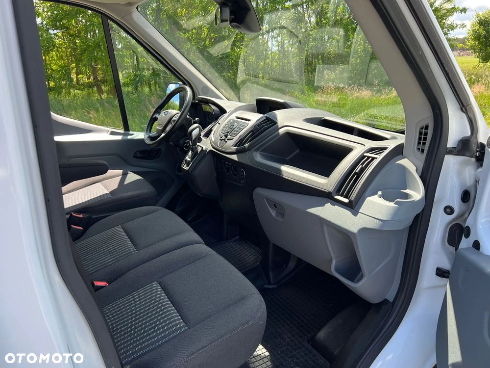 Ford Transit - 19